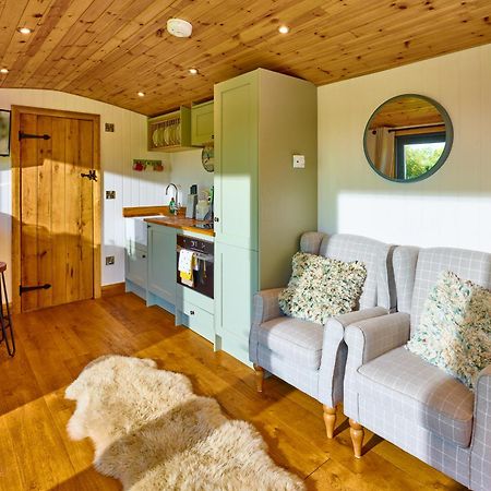 Hotel Abberley Shepherds Hut - Ockeridge Rural Retreats à Wichenford Extérieur photo