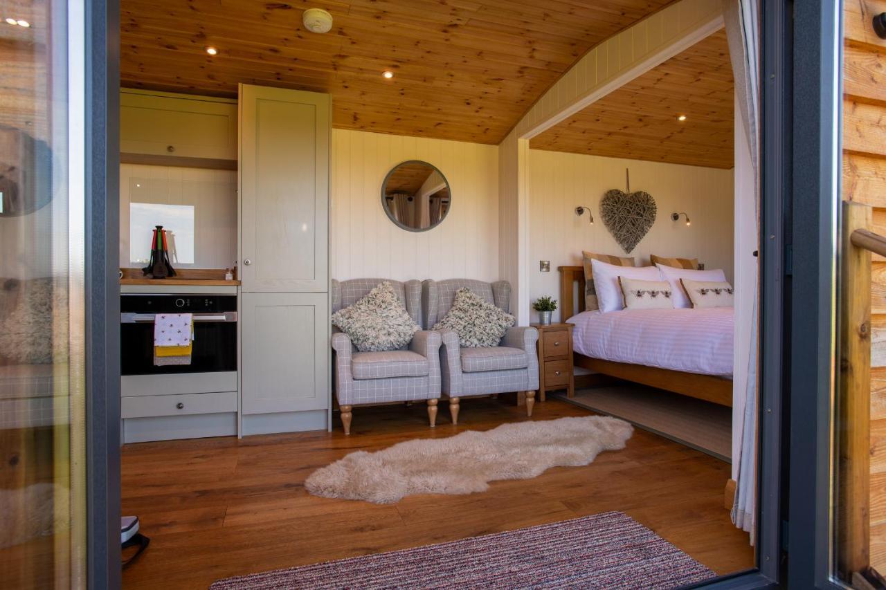 Hotel Abberley Shepherds Hut - Ockeridge Rural Retreats à Wichenford Extérieur photo