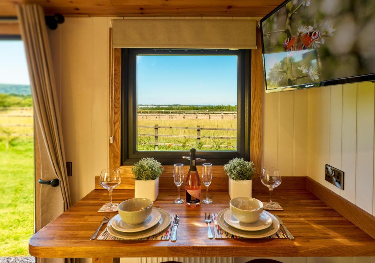 Hotel Abberley Shepherds Hut - Ockeridge Rural Retreats à Wichenford Extérieur photo