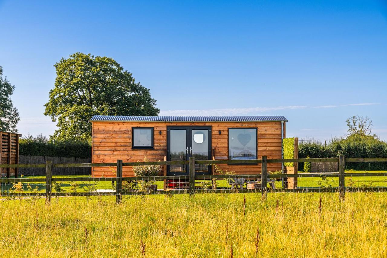 Hotel Abberley Shepherds Hut - Ockeridge Rural Retreats à Wichenford Extérieur photo