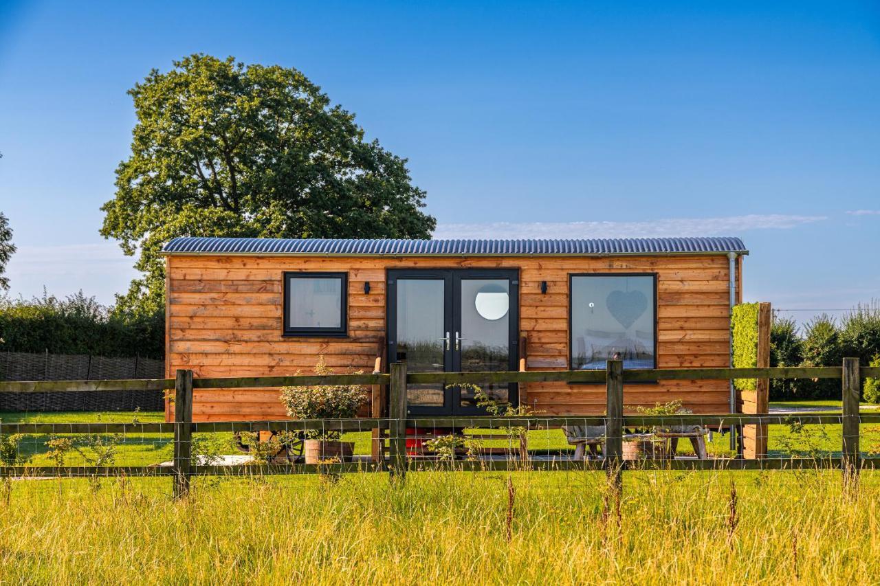 Hotel Abberley Shepherds Hut - Ockeridge Rural Retreats à Wichenford Extérieur photo