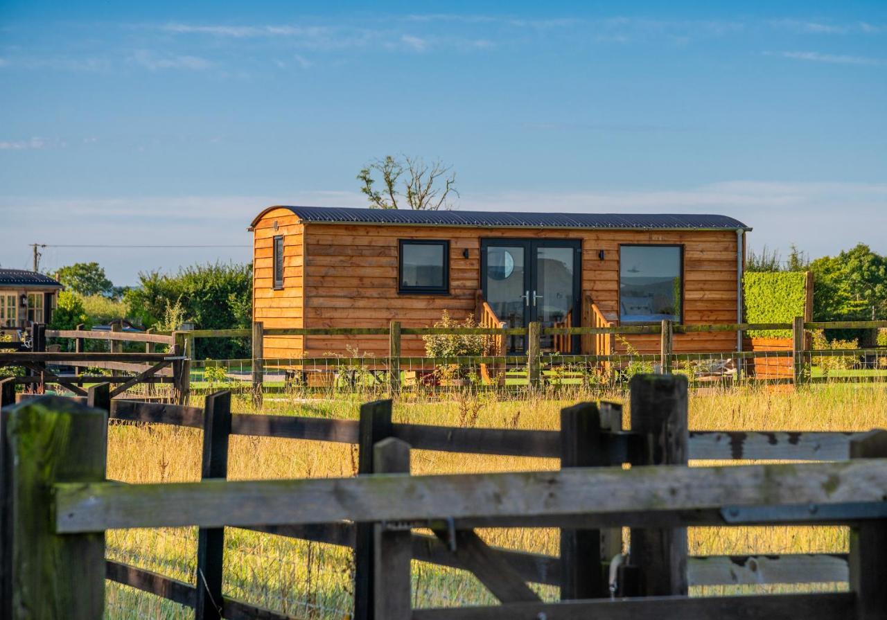 Hotel Abberley Shepherds Hut - Ockeridge Rural Retreats à Wichenford Extérieur photo