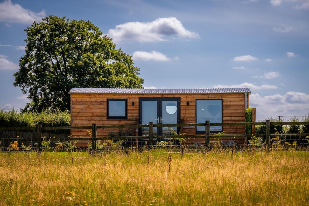 Hotel Abberley Shepherds Hut - Ockeridge Rural Retreats à Wichenford Extérieur photo