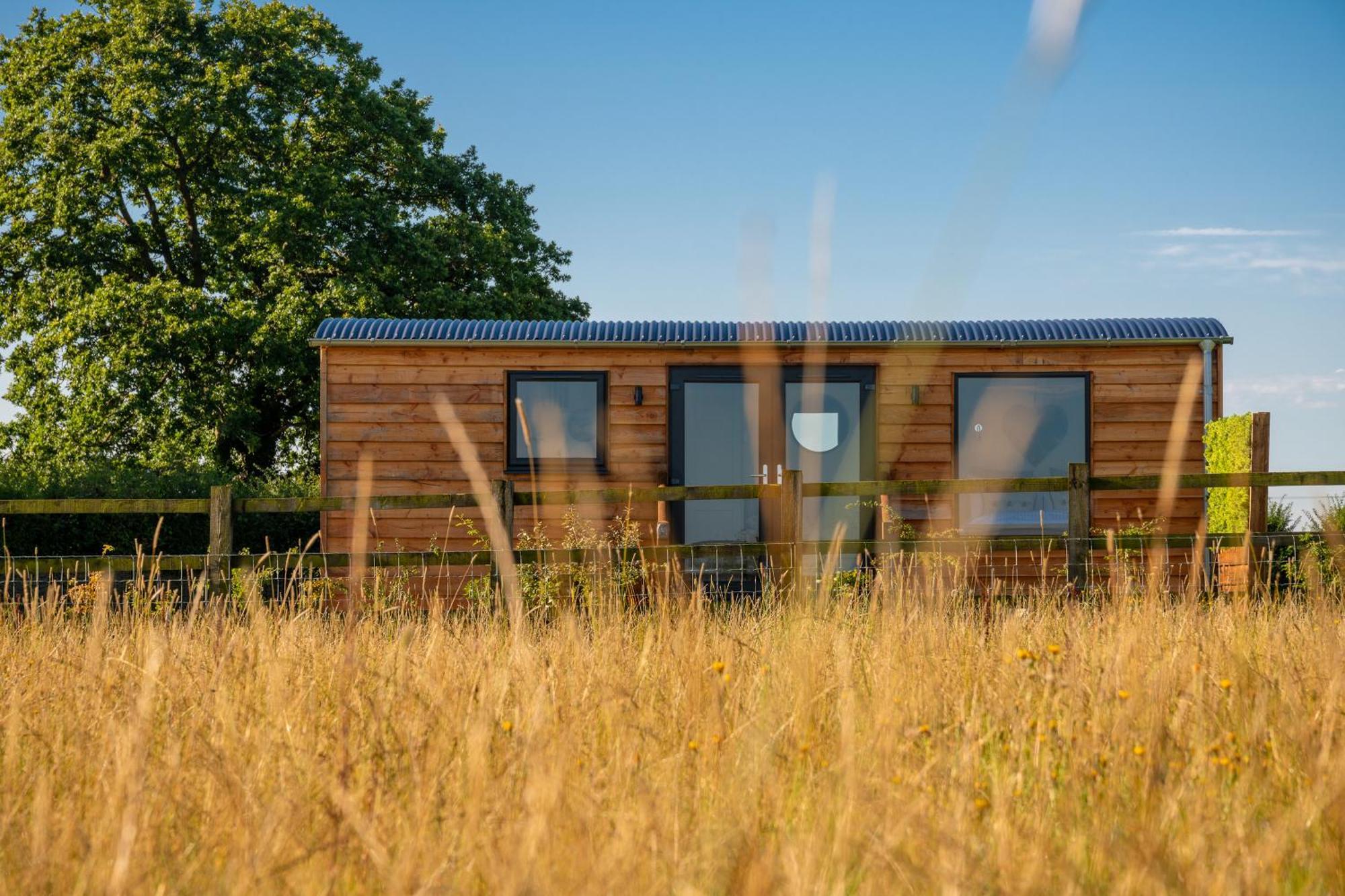 Hotel Abberley Shepherds Hut - Ockeridge Rural Retreats à Wichenford Extérieur photo